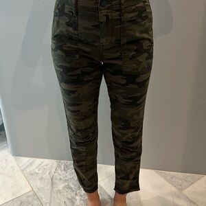 Sanctuary Standard Surplus Khaki pants